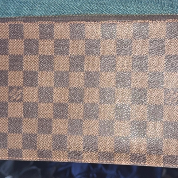 Louis Vuitton never full clutch wallet - Picture 1 of 7